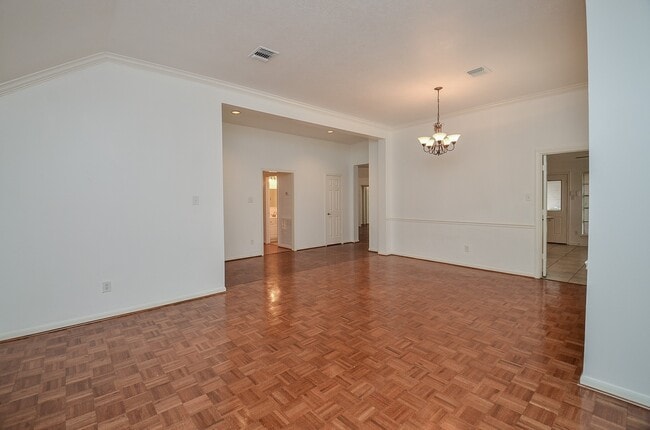 Photo - 1631 Berkoff Dr