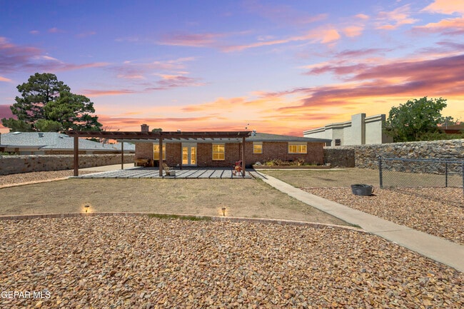 Photo - 7112 Ramada Dr
