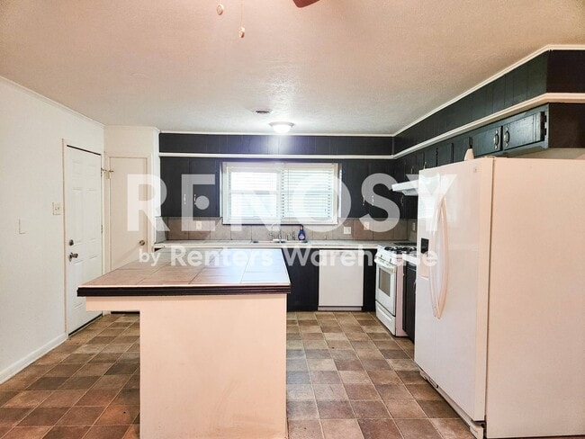 Photo - 1307 Dwinnell St