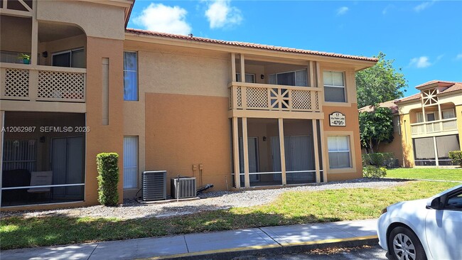 Photo - 4791 Via Palm Lakes Unit 1701