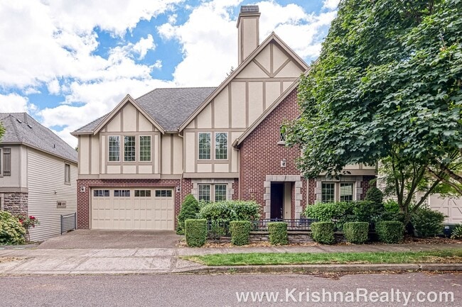 Building Photo - Gorgeous 6 BD* 3 BA* Single Family Home Located In Charming Arbor Meadows In Portland! **Minutes ...