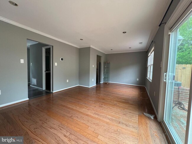 Photo - 12320 Woodlawn Ct