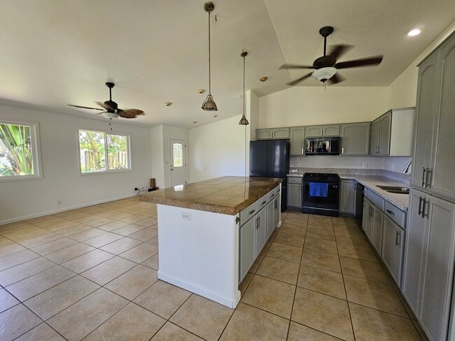 Photo - 15-1817-1817 14th Ave