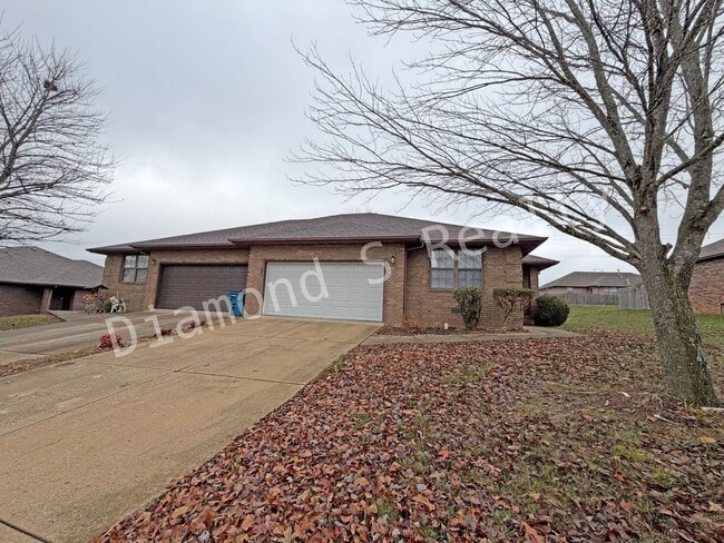 Photo - 2 Bedroom Duplex in Nixa Available!!