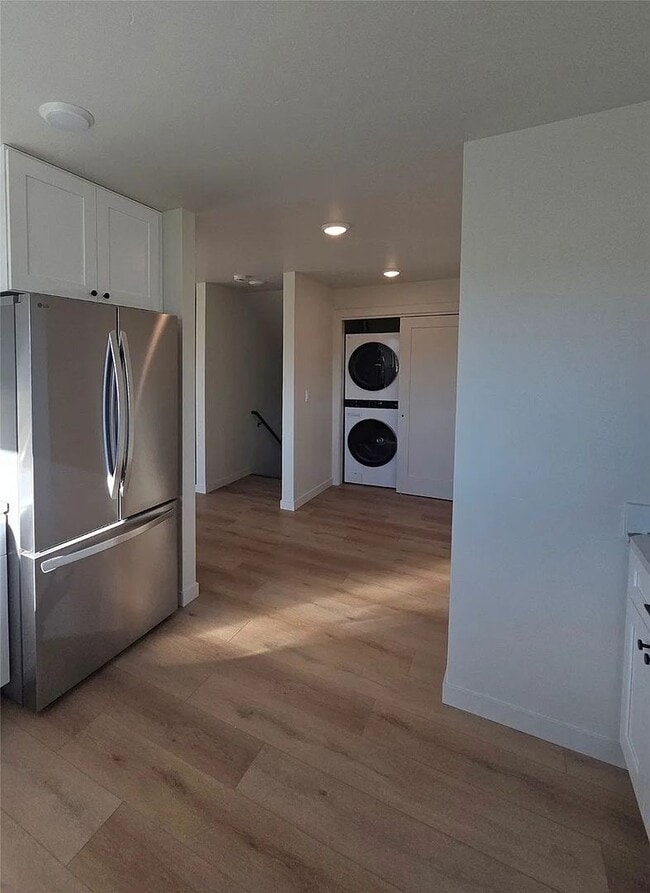 Photo - 819 9th Ave W Unit Lower