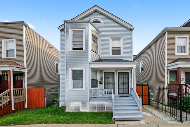 Building Photo - 3521 W Diversey Ave Unit 2 Rental
