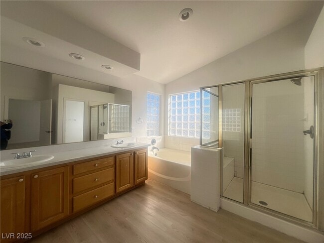 Photo - 9917 Price Point Ave