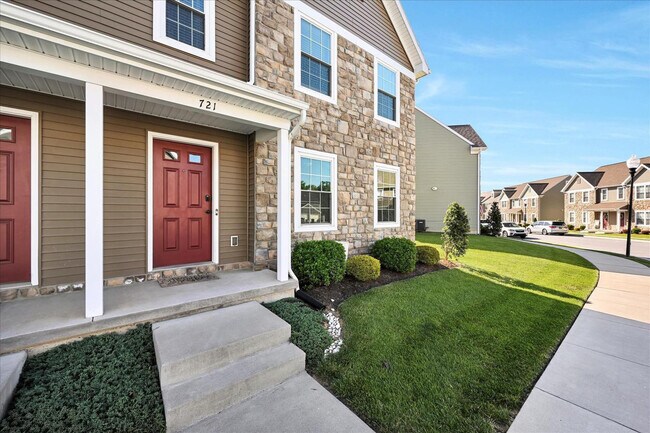 Photo - 721 Farmwood Ln
