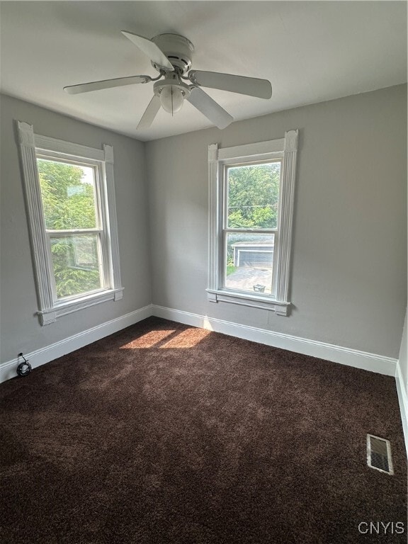 Building Photo - 725 S Beech St Rental