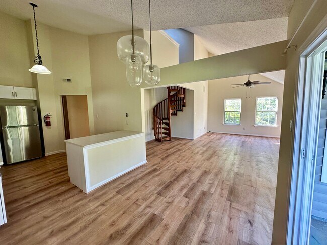 Photo - 203 Eagles Chase Dr