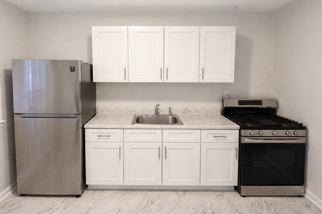 Photo - 6710 S Merrill Ave Unit 2W