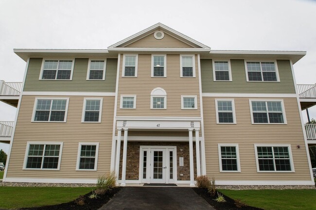 Photo - Fox Ridge Crossing 3 Unit FRC131 1BR