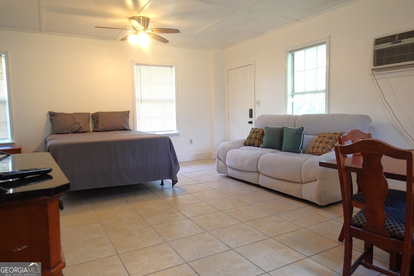 Photo - 5225 Covington Hwy