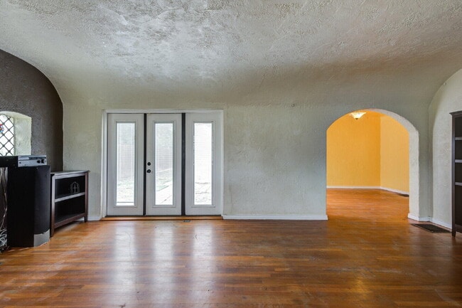 Photo - 2305 18th St