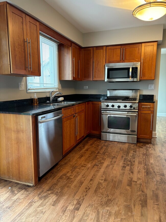Photo - 1667 Hinterlong Ln