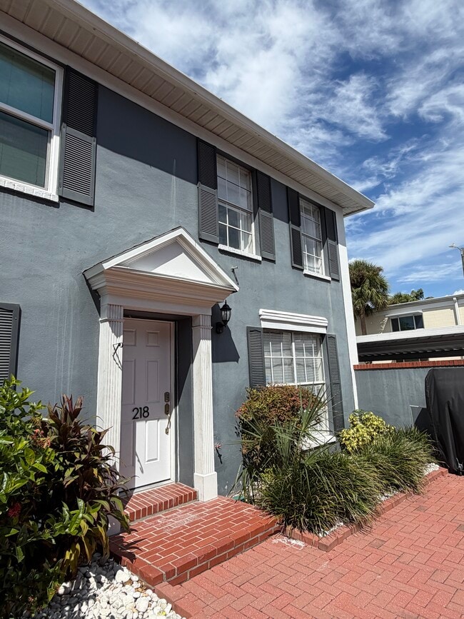 Building Photo - 218 S Tampania Ave Unit 218 Rental