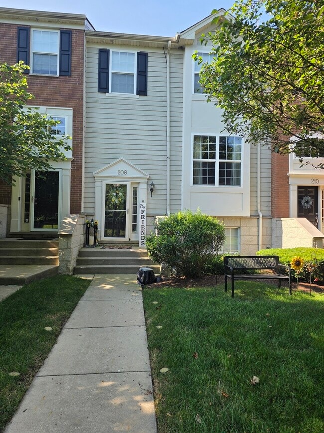 Building Photo - 208 Comstock Dr
