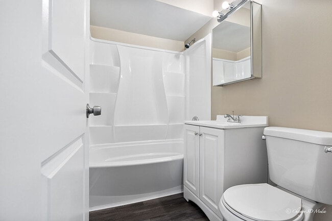 Photo - 6904 W Gunnison St Unidad 1