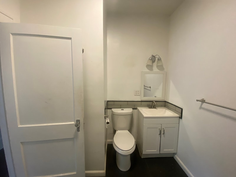 Photo - 1914 Calvert St