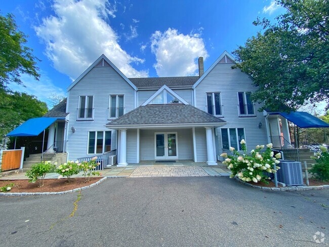 Building Photo - 55 Saugatuck Ave Unit A Rental