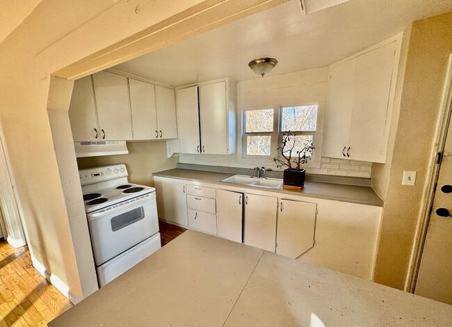 Photo - 830 31st Ave Unit # 1