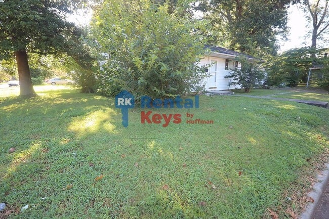Photo - 2101 Waggoner Ave