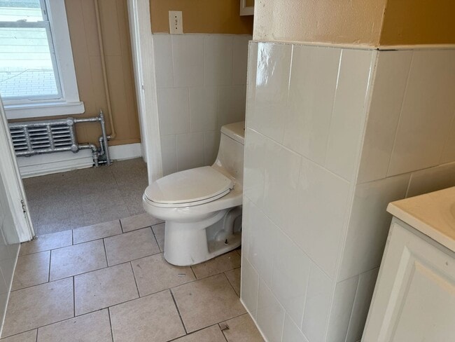 Photo - 43 Auburn St Unit 2