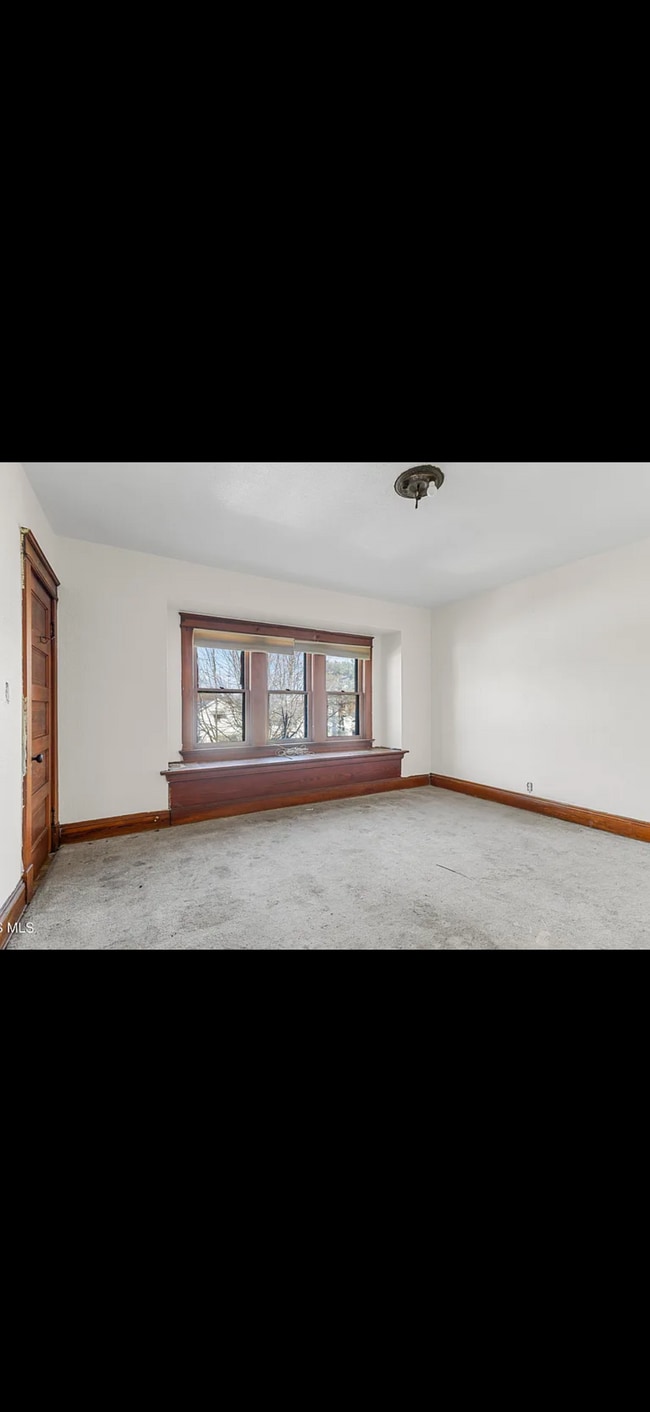 Photo - 421 Cincinnati St