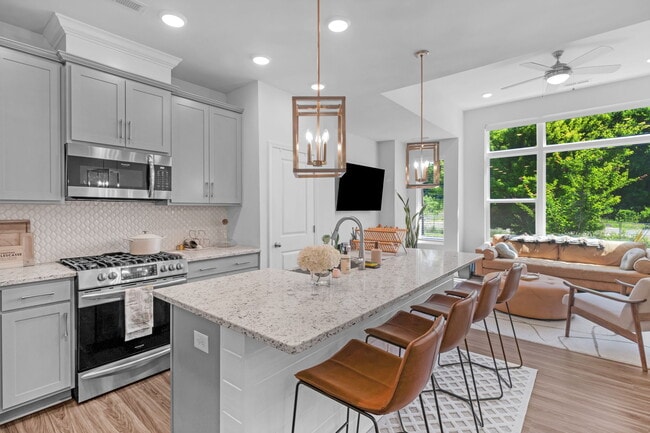 Photo - 2211 Statesville Ave