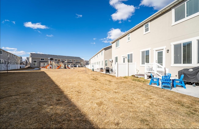 Photo - 203 W Silver Springs Dr