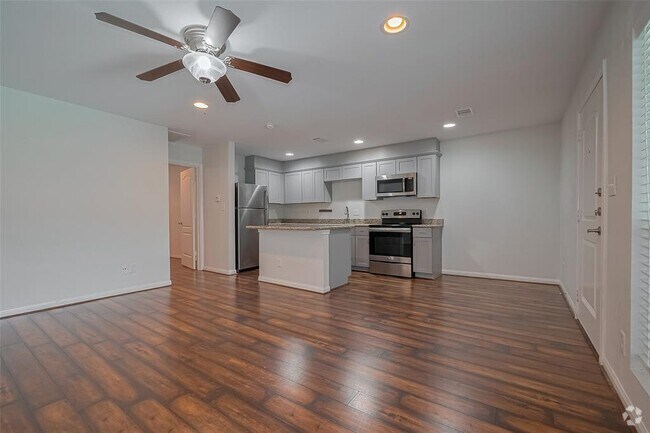 Building Photo - 5333 Richmond Ave. Unit 25 Rental