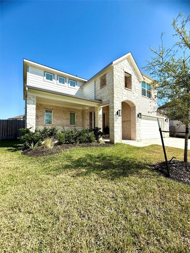 Photo - 408 Hampton Edge Ln