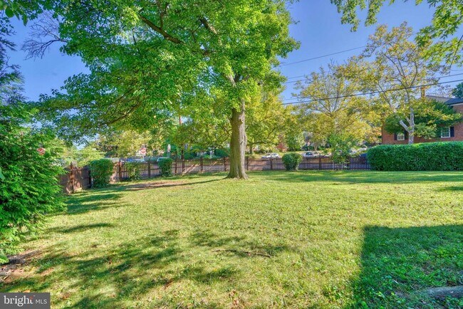 Photo - 6473 Blenheim Rd