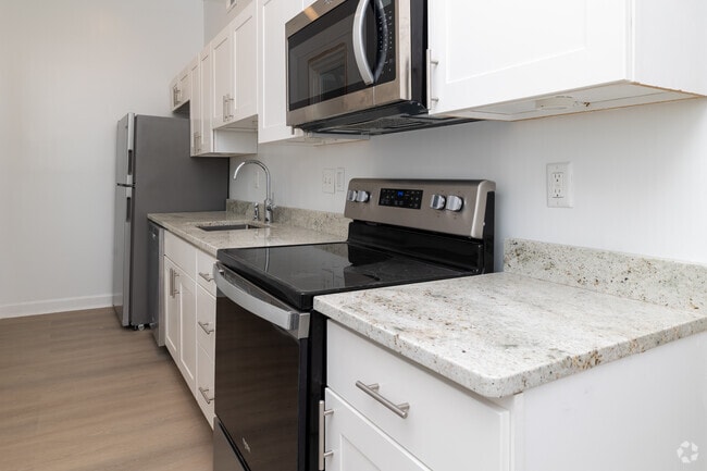 Studio - 349SF - 936 N Calvert St