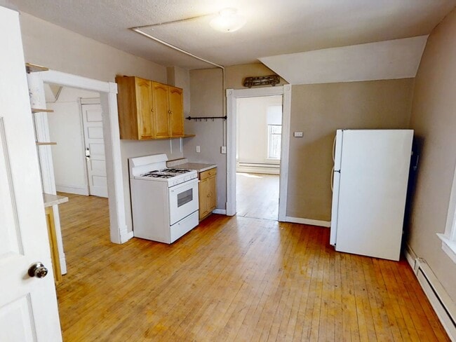 Building Photo - 3127 Restormel St Unit Apt 2