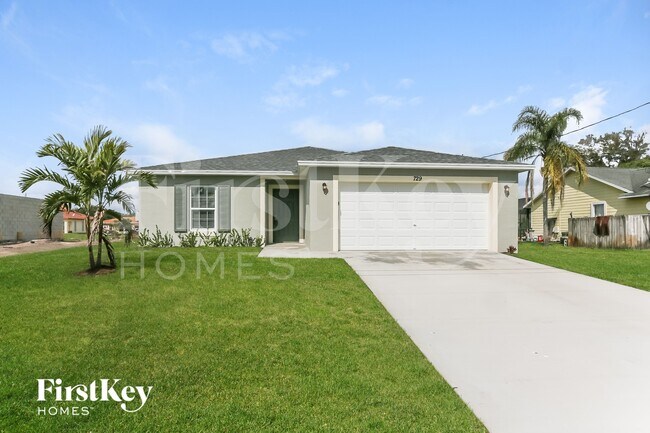 Photo - 729 SW Estate Ave