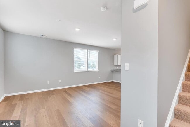 Photo - 1408 Sugarplum Ln