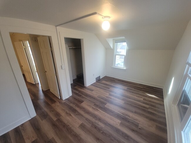 Photo - 247 Chippewa St