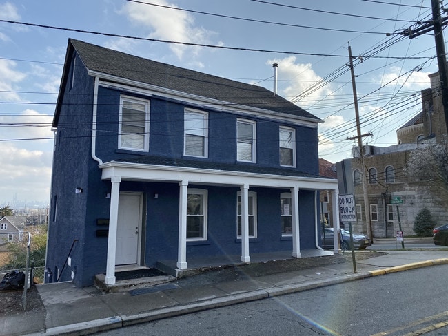 Photo - 301 Lilac Ln Unidad 1 st floor