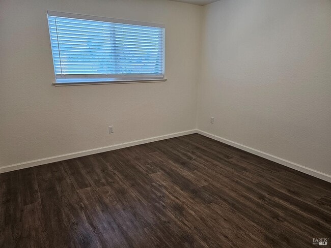 Photo - 2060 Wilkins Ave Unit 14