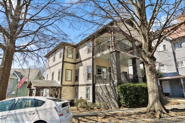 Photo - Phelan Flats