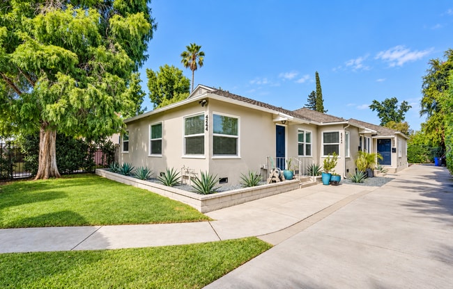 Photo - 4244 Tujunga Ave Unit 4244.5