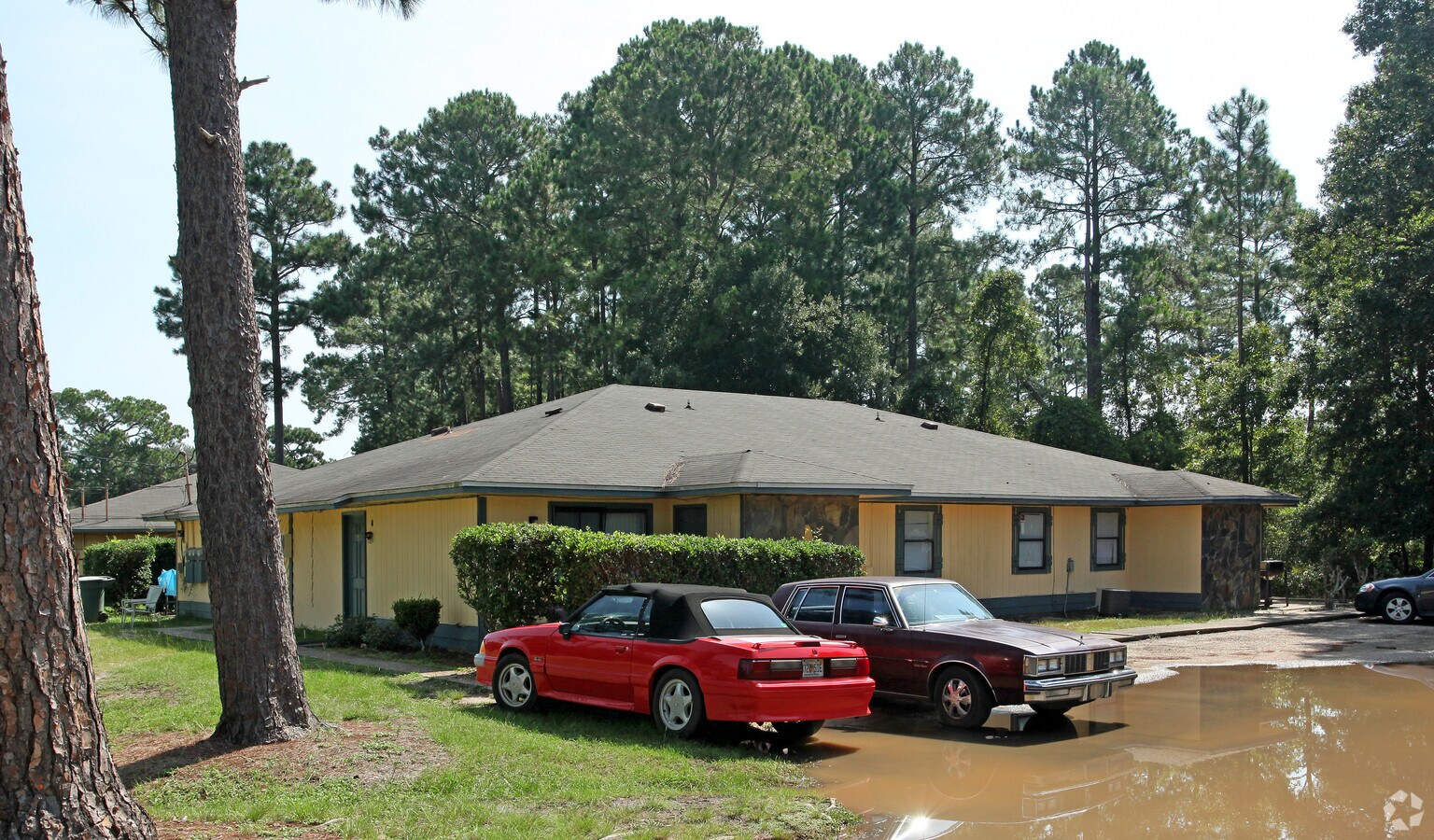 Crow Road - Crow Road Apartments