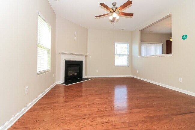 3708 Amistad Ln