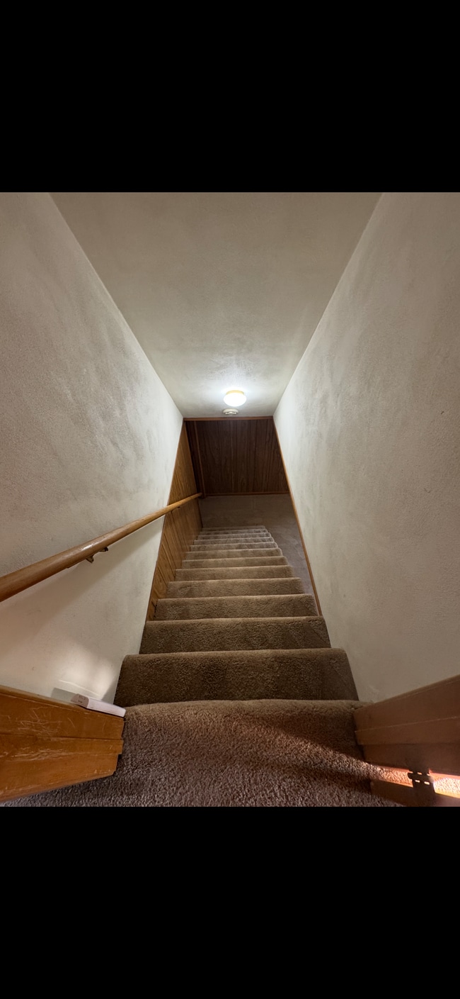 Photo - 203 Riverview Dr