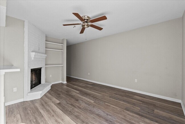 Photo - 250 El Dorado Blvd Unidad 144