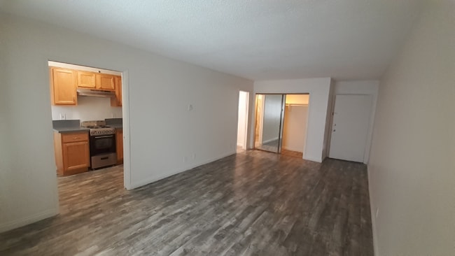 Building Photo - 5929 Laurel Canyon Blvd Rental