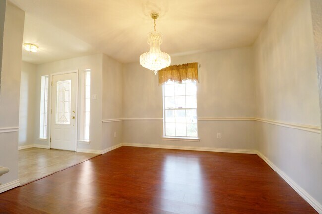 Photo - 1926 Wildwood Ridge Dr
