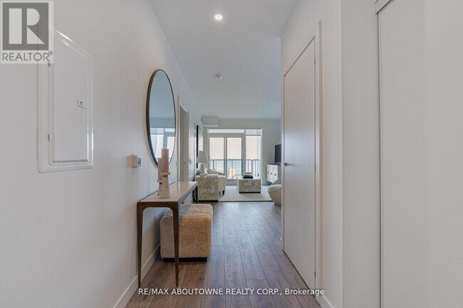 Photo - 133 Bronte Rd Unit B0302