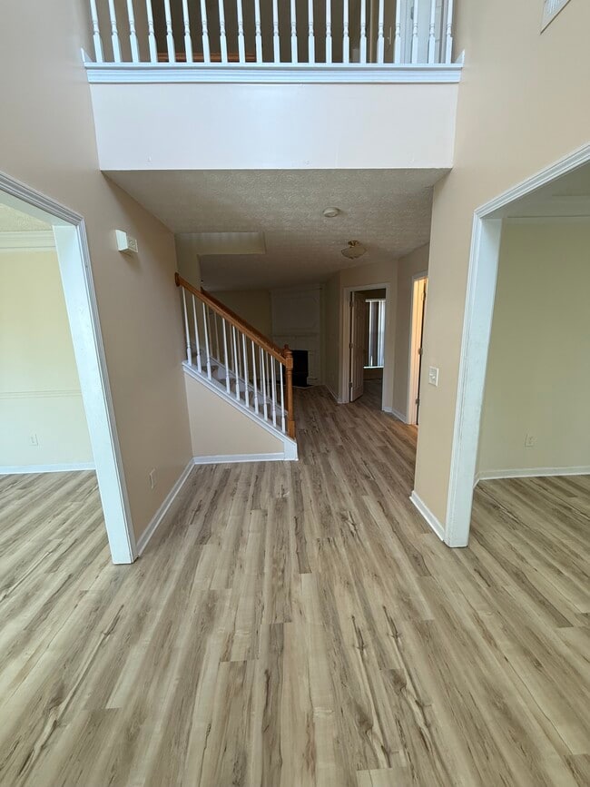 Photo - 4660 Duval Point Way SW